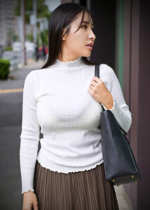 ≪夢遊秒112≫美女限定、年上好き男による蛮行。むっちり肉厚巨尻が絶頂でブルンと震える！豊満エロボディ 子宮陥落マーキング