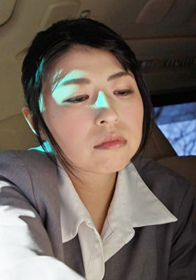 転職先の社長から役員を任命された美熟女の代償は・・・。白い肌の巨乳を麻縄で赤く染め、アブノーマルな甘美な快感にハマる美熟女!